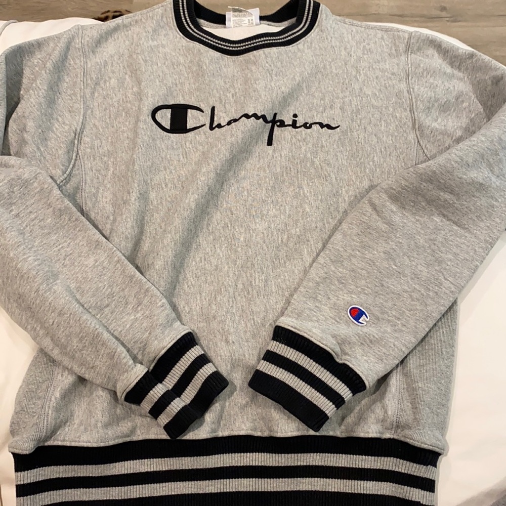 Grey champion crew neck